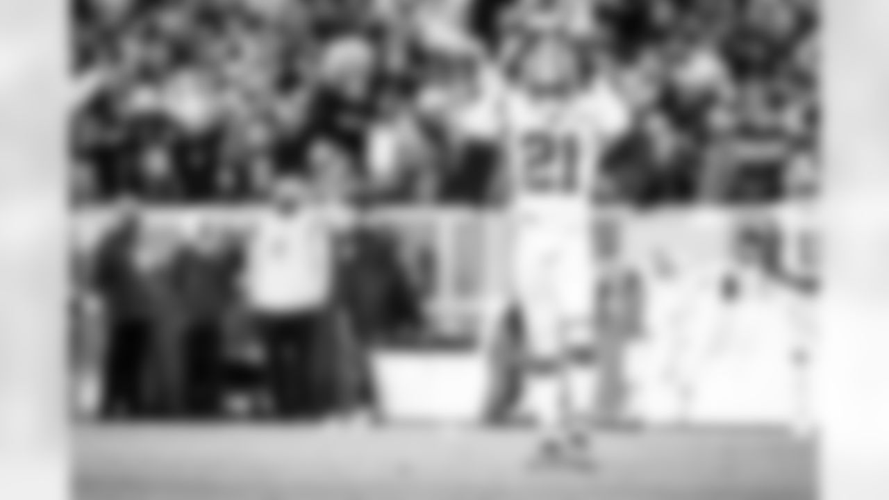 Cornerback Denzel Ward (21) during a NFL football game between the Cleveland Browns and Green Bay Packers on December 25, 2021 at Lambeau Field. The Browns lost 22-24.