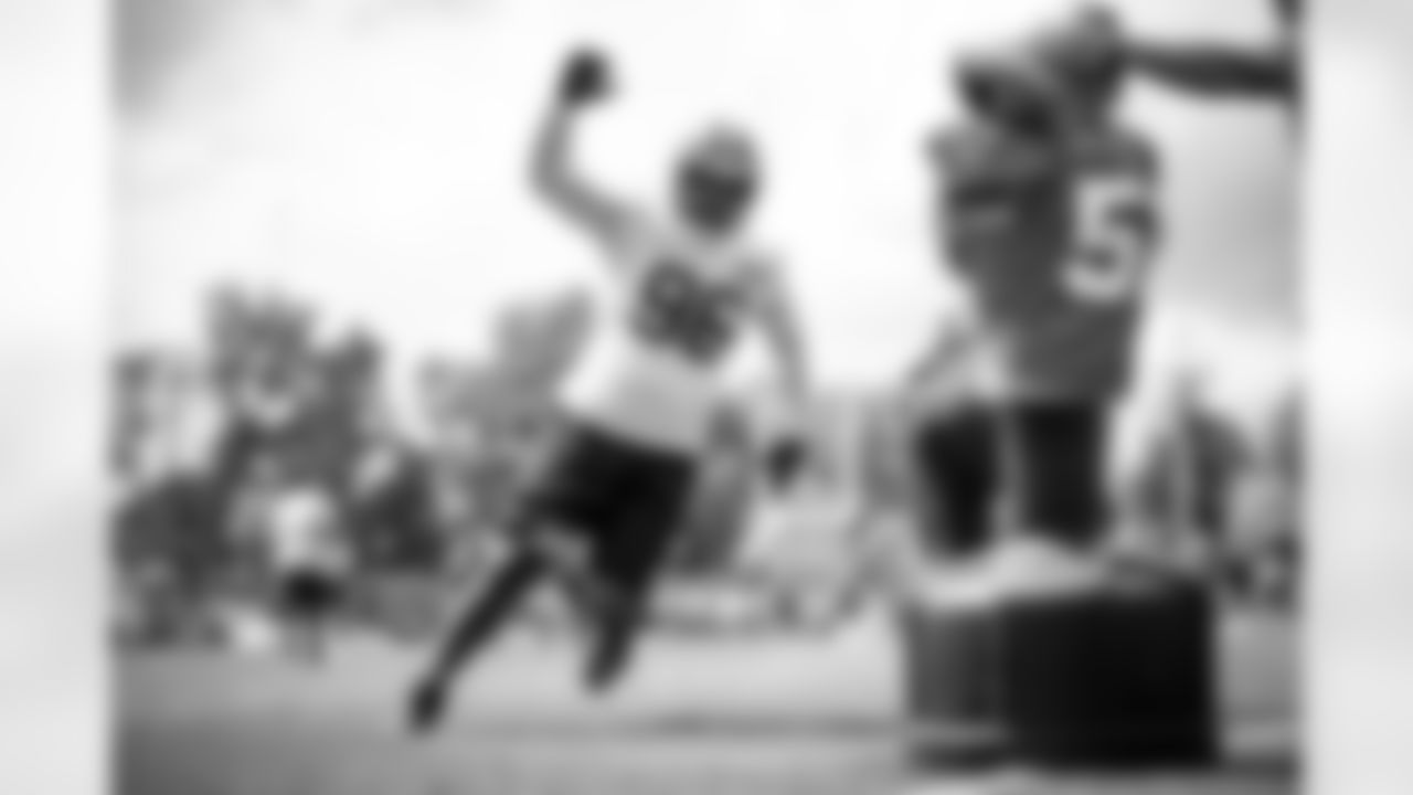 Defensive tackle Jordan Elliott (96) during practice at CrossCountry Mortgage Campus on August 23, 2022.