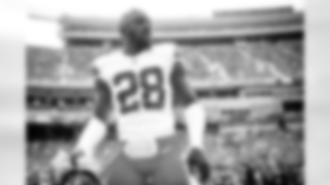 Linebacker Jeremiah Owusu-Koramoah (28) before a NFL football game between the Cleveland Browns and Kansas City Chiefs on September 12, 2021 at GEHA Field at Arrowhead Stadium. The Browns lost 29-33.