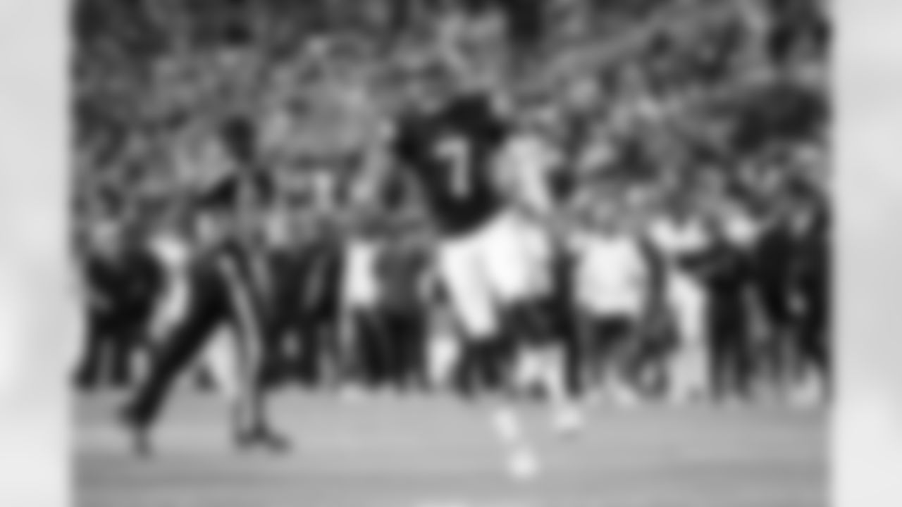 Quarterback Kellen Mond (7) during the Hall of Fame Game between the New York Jets and Cleveland Browns on August 3, 2023 at Tom Benson Hall of Fame Stadium.