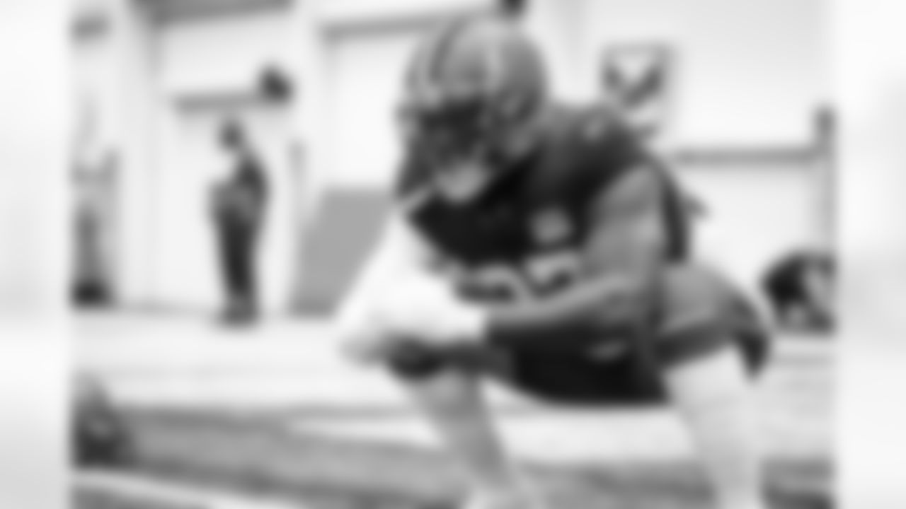 Defensive tackle Perrion Winfrey (97) during practice at CrossCountry Mortgage Campus on November 30, 2022.