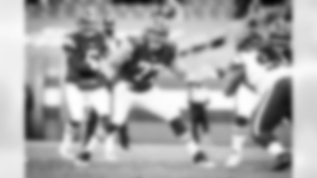 Offensive guard Wyatt Teller (77) during a NFL football game between the Houston Texans and Cleveland Browns on November 15, 2020 at FirstEnergy Stadium. The Browns won 10-7.