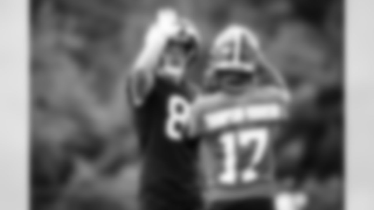 Tight end Thomas Greaney (81) during Day 3 of Training Camp at The Greenbrier on July 27, 2023.