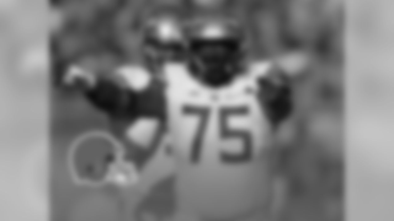 OL Cameron Erving – His versatility as an offensive lineman that can play all five positions is just too alluring to pass.