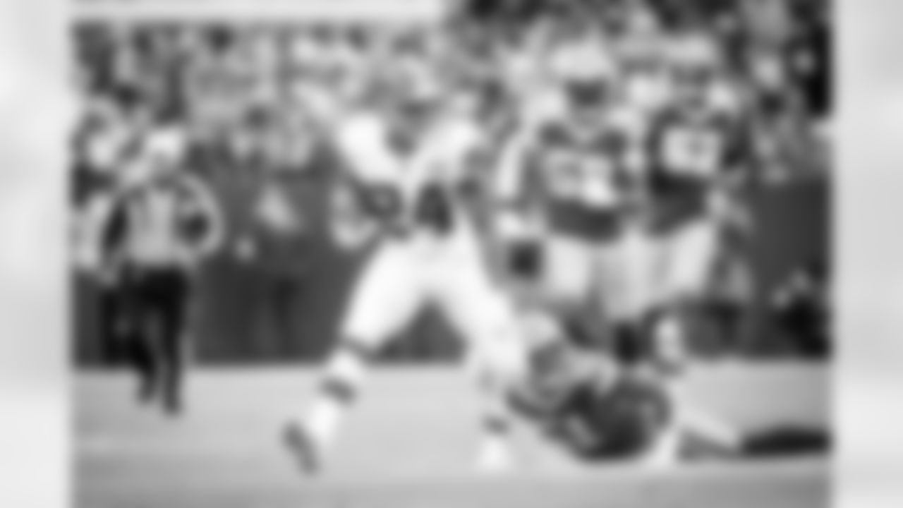 Running back Nick Chubb (24) during a NFL football game between the Cleveland Browns and Green Bay Packers on December 25, 2021 at Lambeau Field. The Browns lost 22-24.