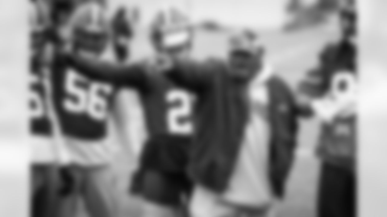 Defensive Coordinator Joe Woods during practice at CrossCountry Mortgage Campus on December 29, 2022.