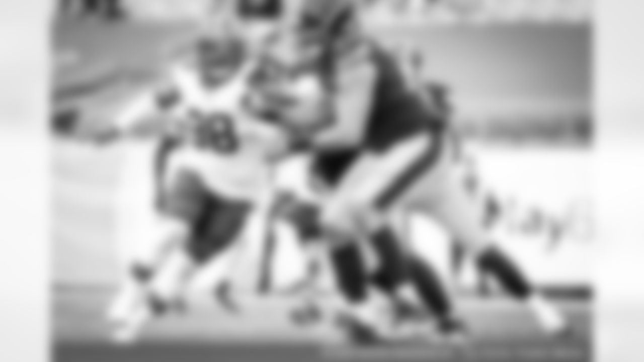 Defensive tackle Sheldon Richardson (98) during a NFL football game between the Cleveland Browns and Pittsburgh Steelers on October 18, 2020 at Heinz Field. The Browns lost 38-7.