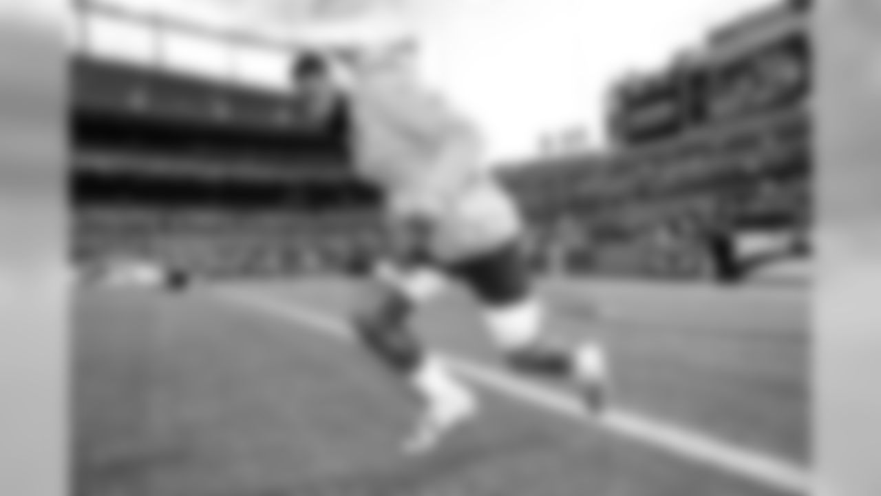 The Cleveland Browns prepare to face the Denver Broncos in Week 9.