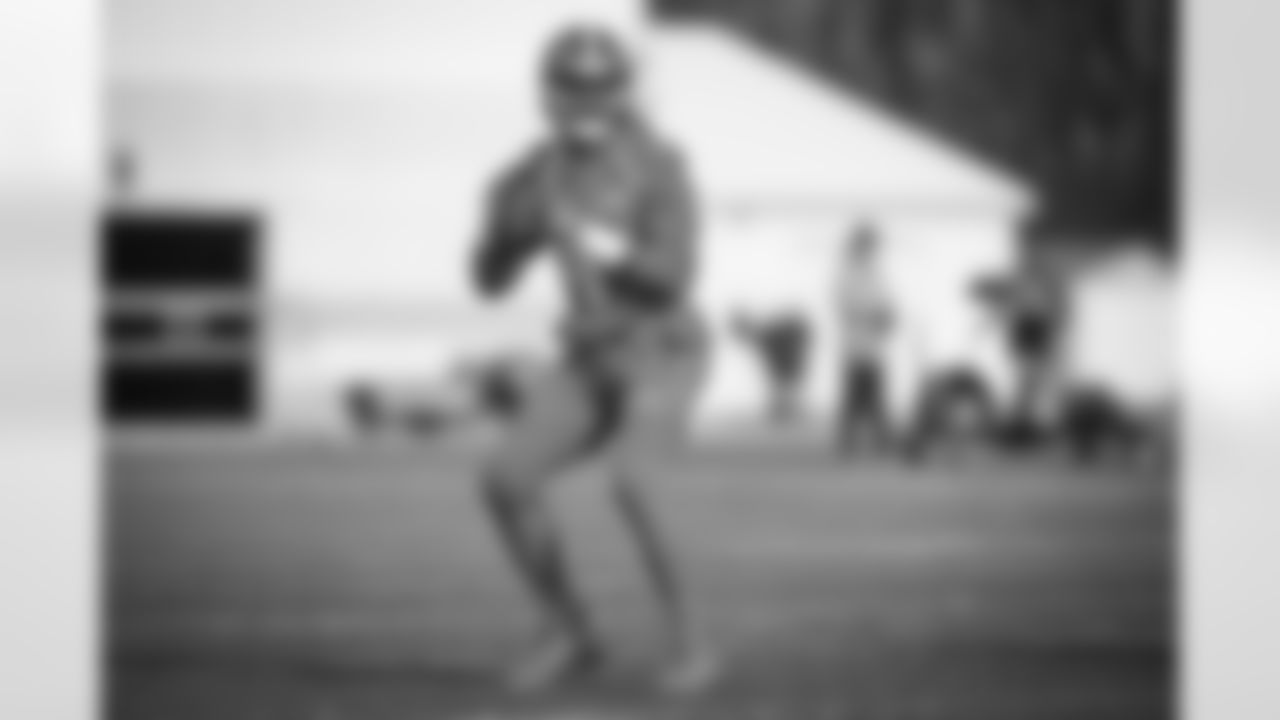 Quarterback Deshaun Watson (4) during practice at CrossCountry Mortgage Campus on December 21, 2022.