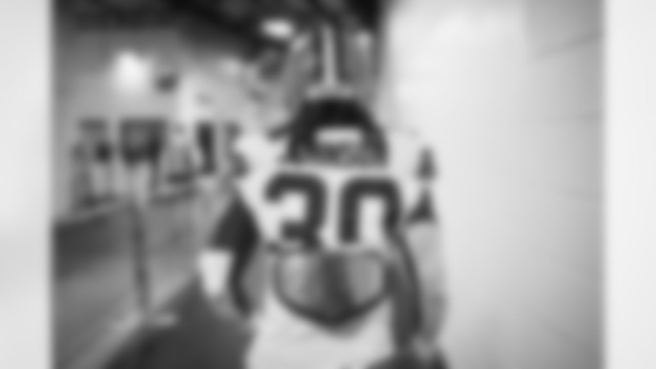 Running Back D'Ernest Johnson (30) before a NFL football game between the Cleveland Browns and Pittsburgh Steelers on January 8, 2023 at Acrisure Stadium.