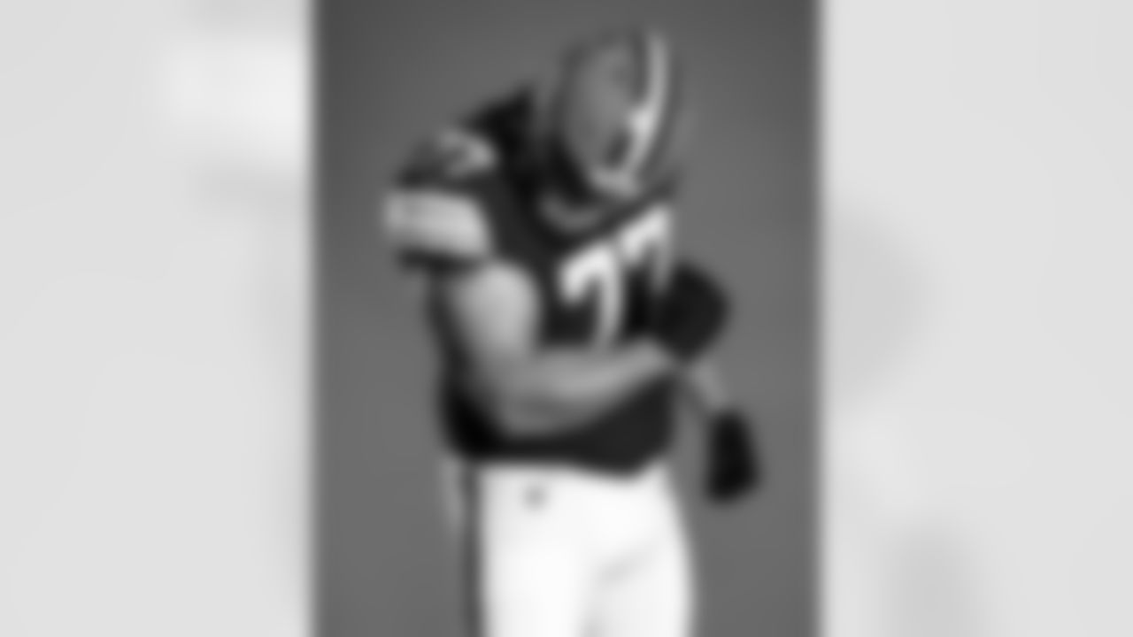 Browns players posing for a team photoshoot