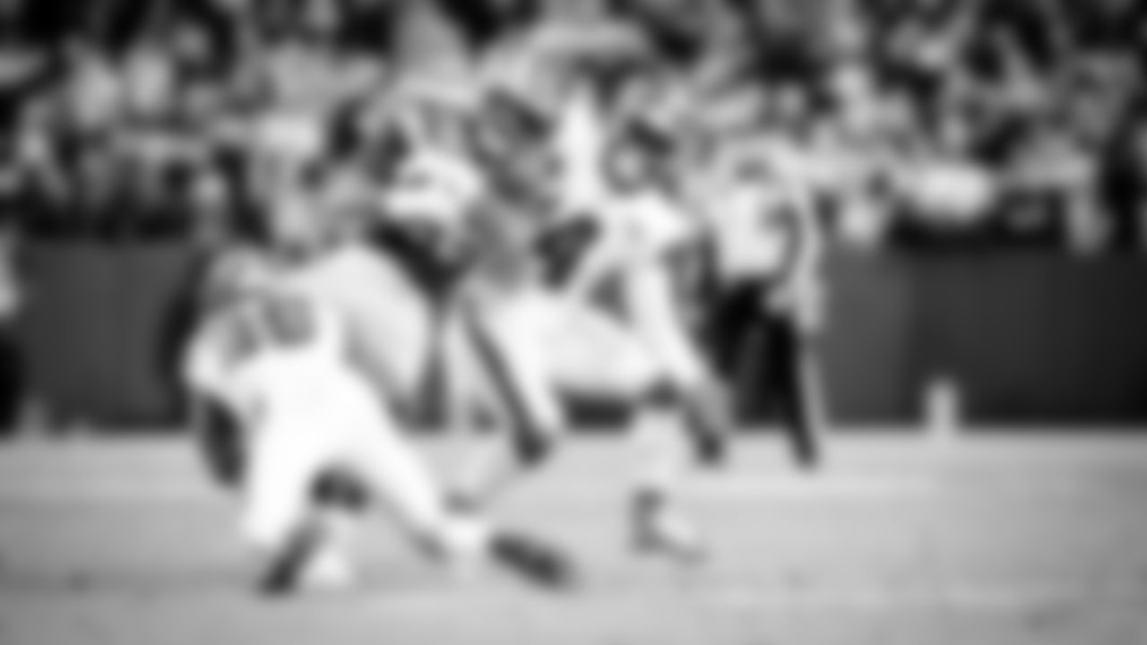 The Cleveland Browns play the Green Bay Packers at Lambeau Field in Week 16 of the 2021 NFL season.