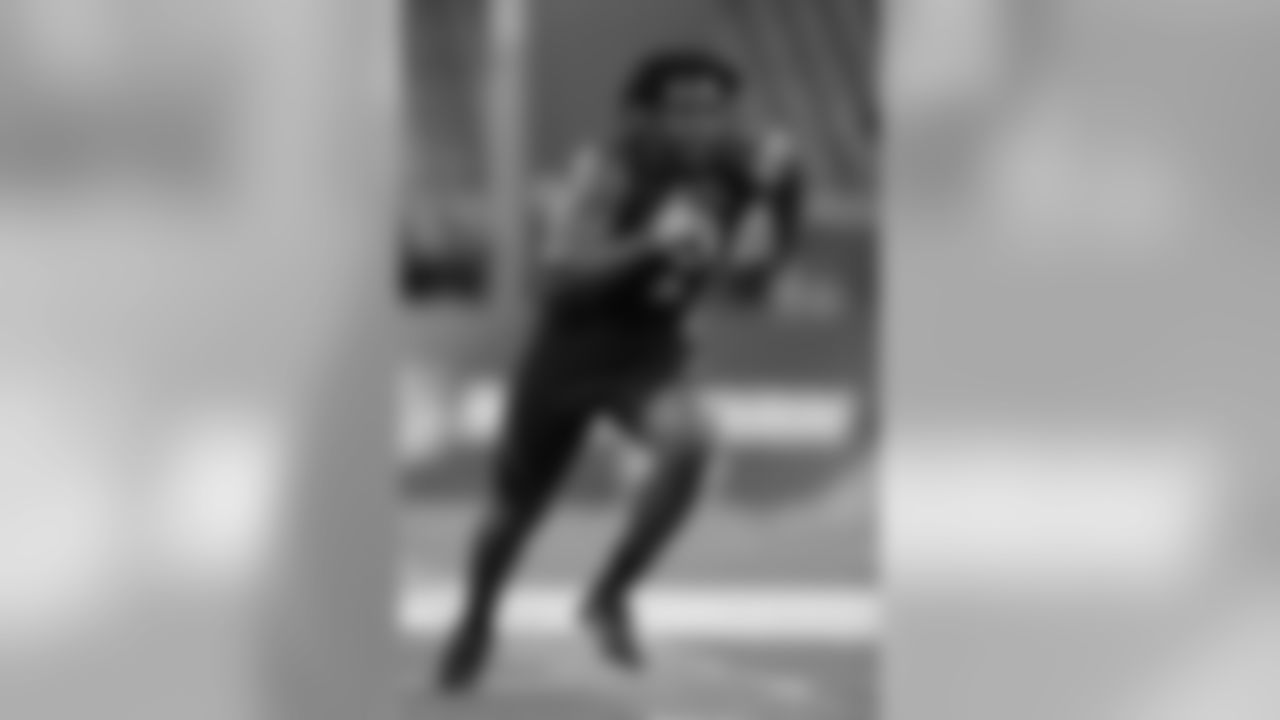 DE Chad Thomas
