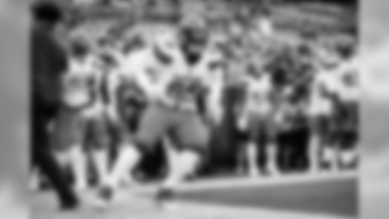 Defensive tackle Larry Ogunjobi (65) warms up before the Redskins vs. Browns preseason game.