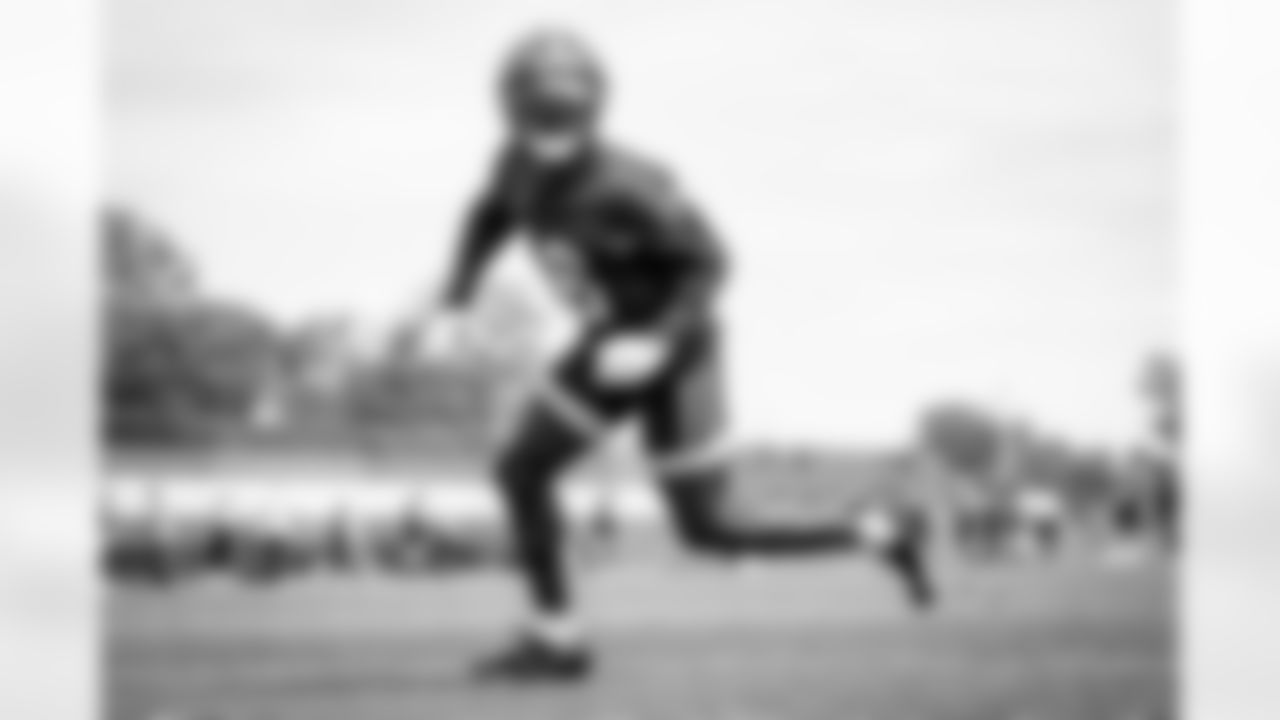 Wide receiver Javon Wims (16) during the third day of OTAs at CrossCountry Mortgage Campus on May 26, 2022.