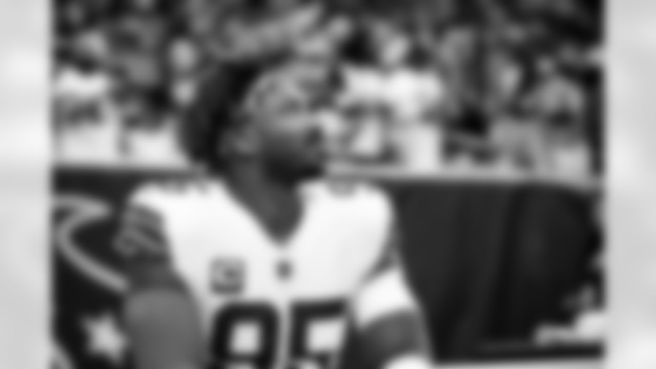 Defensive end Myles Garrett (95) before a NFL football game between the Cleveland Browns and Houston Texans on December 4, 2022 at NRG Stadium. The Browns won 27-14.
