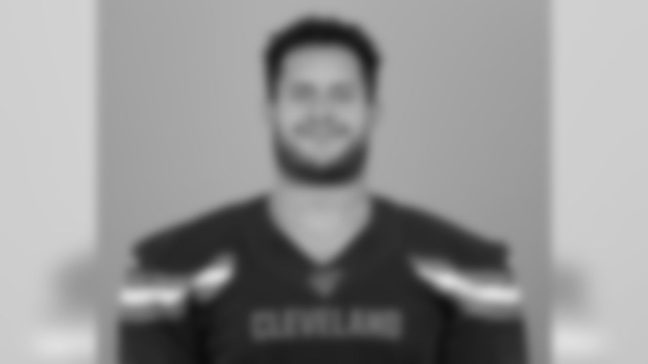 Defensive tackle Brian Price (91)