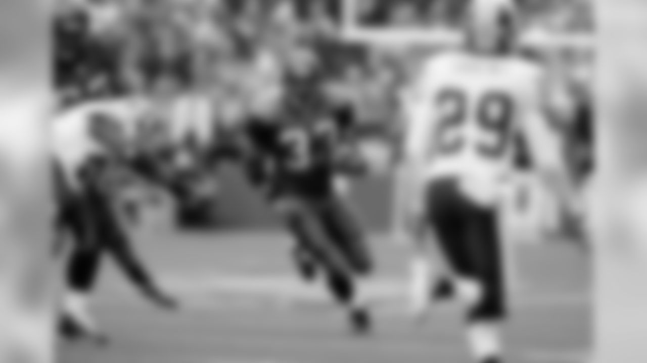 2000: Seattle Seahawks- RB Shaun Alexander