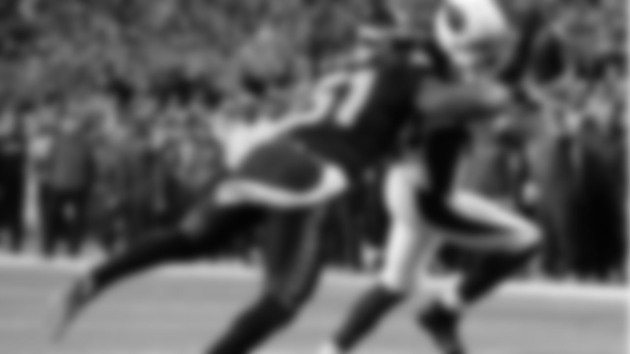 DB Eli Apple