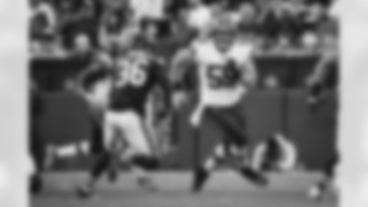 Center Ethan Pocic (55) during a preseason NFL football game between the Chicago Bears and Cleveland Browns on August 27, 2022 at FirstEnergy Stadium.