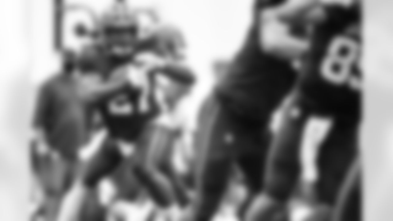 Running Back Kareem Hunt (27) during practice on August 28, 2020