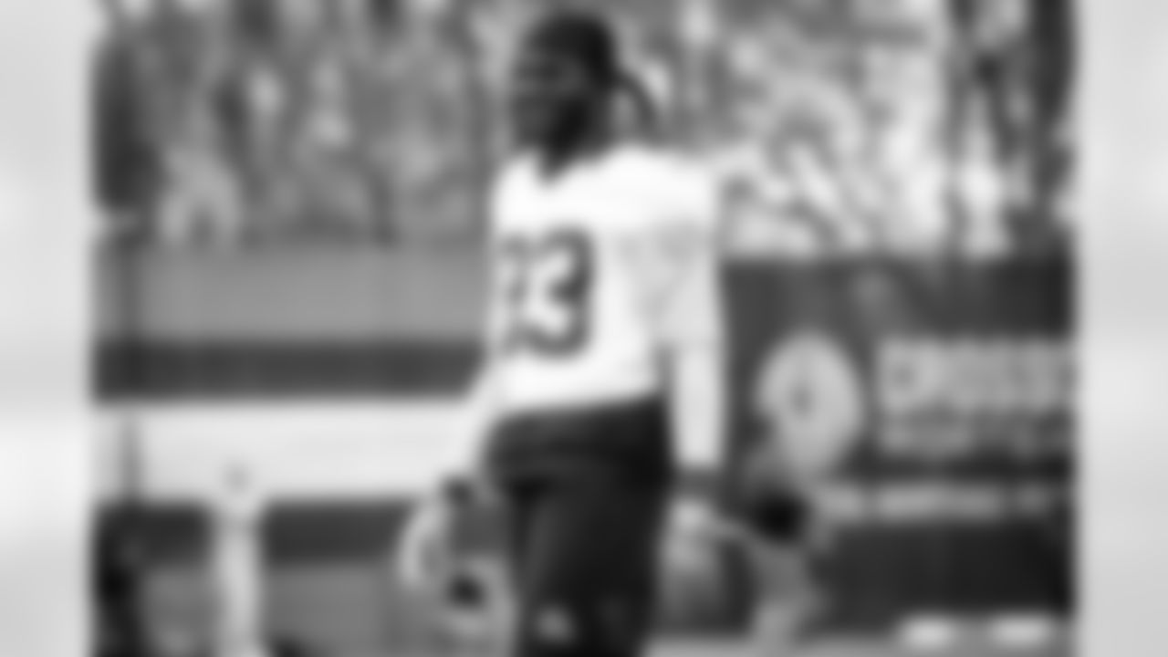 Safety Ronnie Harrison (33) during the first day of Phase II of the offseason on May 2, 2022.