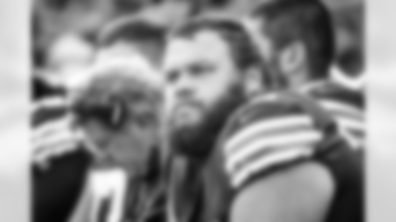 Offensive guard Joel Bitonio (75) during a NFL football game between the Arizona Cardinals and Cleveland Browns on October 17, 2021 at FirstEnergy Stadium. The Browns lost 14 - 37.