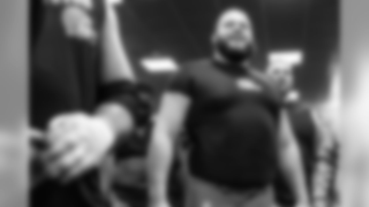 Offensive Guard Joel Bitonio