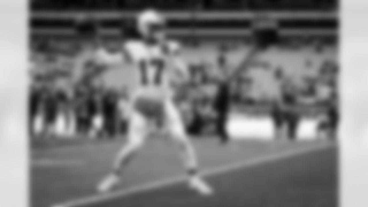 Quarterback Dorian Thompson-Robinson (17) before a NFL football game between the San Francisco 49ers and Cleveland Browns on October 15, 2023 at Cleveland Browns Stadium.