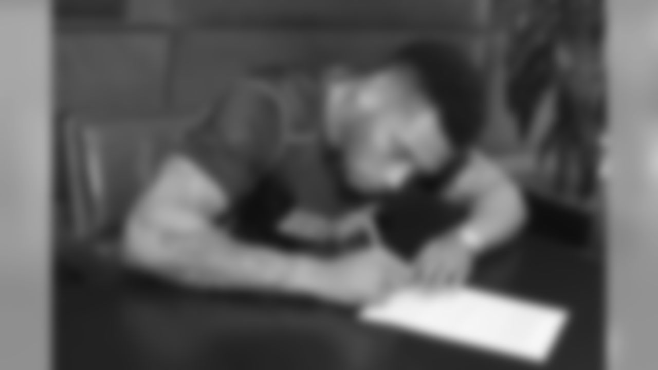 Joe Haden Signs Contract Extension