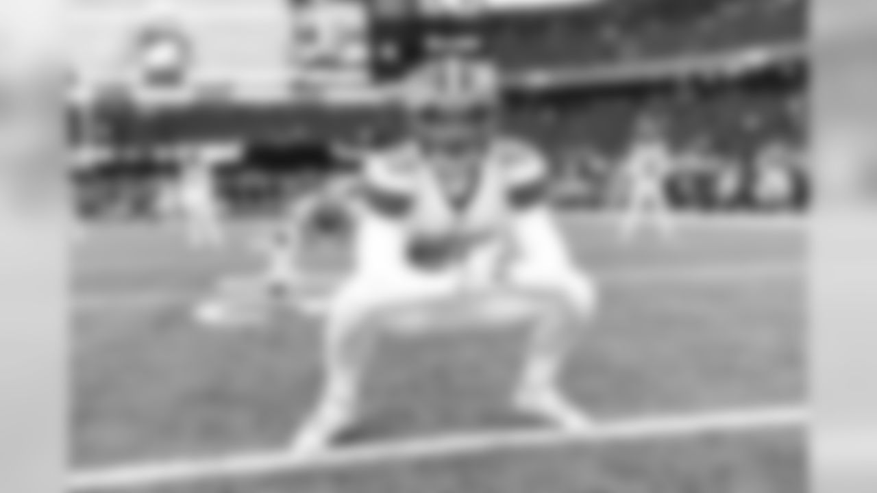 The Cleveland Browns prepare to face the New England Patriots in Week 8.