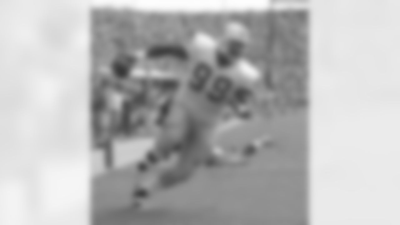 DT Warren Sapp (Miami, FL) - Tampa Bay Buccaneers, 1995