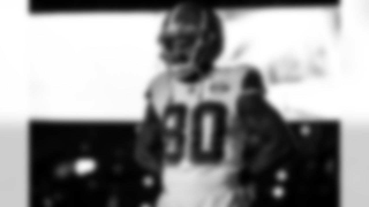 Wide receiver Jarvis Landry (80) before a NFL football game between the Cleveland Browns and Baltimore Ravens on Sunday Night Football on November 28, 2021 at M&T Bank Stadium. The Browns lost 10-16.