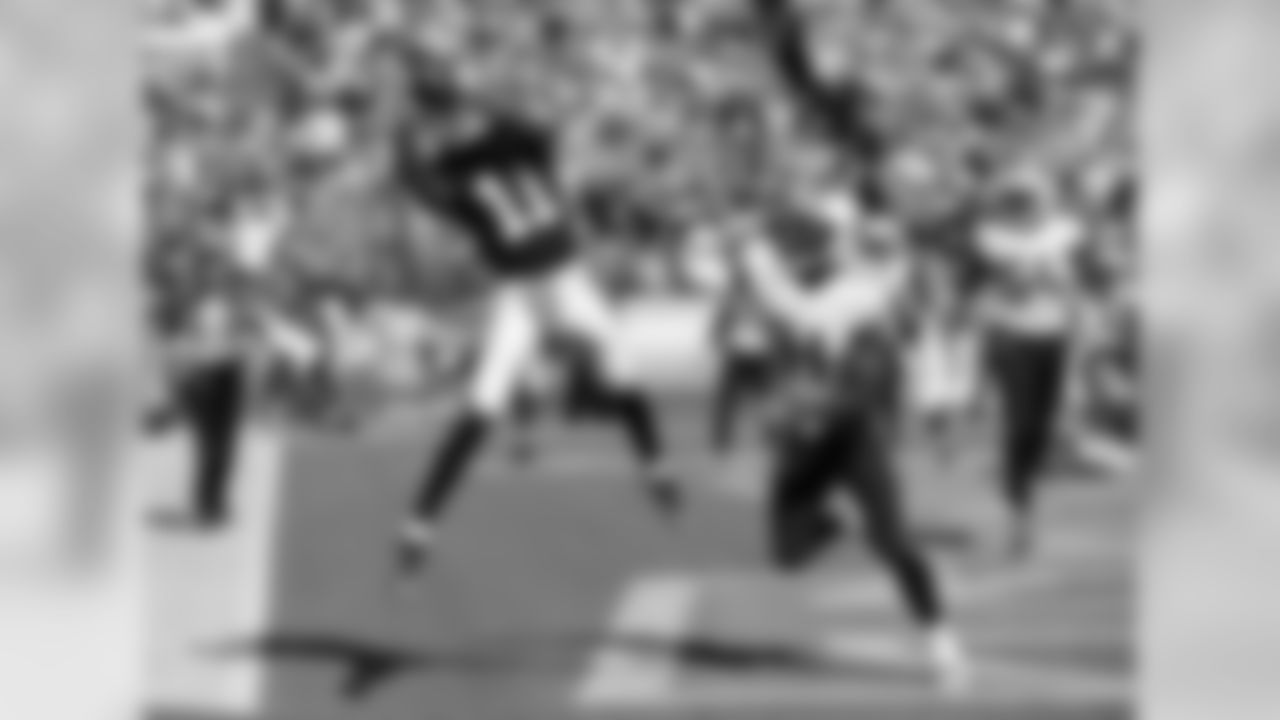 Regular Season Game 4: Browns vs Titans