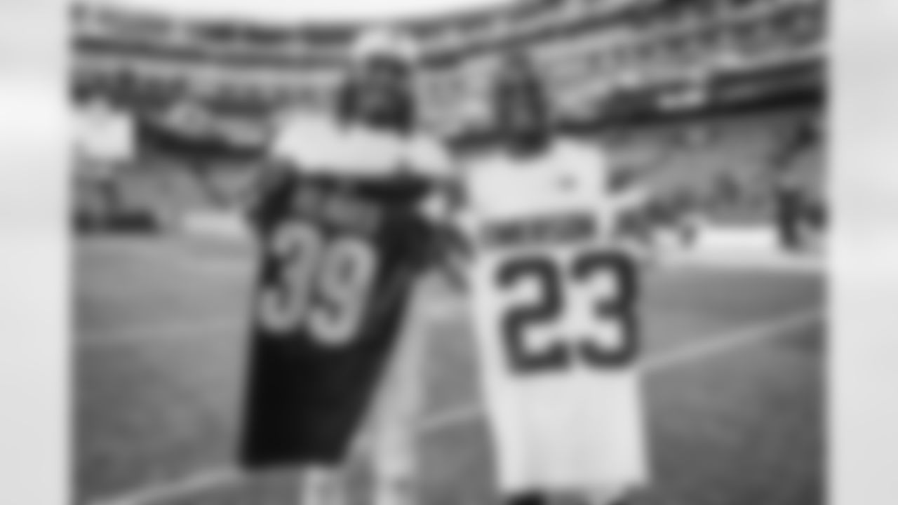 The Browns celebrate after a win over the Washington Commanders on January 1, 2023 at FedEx Field.
