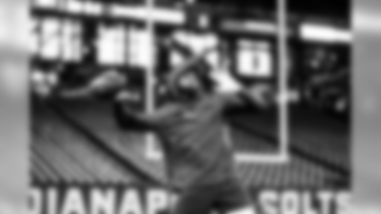 Wide receiver Odell Beckham Jr. (13) warms up before the Browns vs. Colts preseason game.