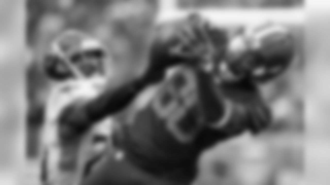 Wide receiver Jarvis Landry (80)