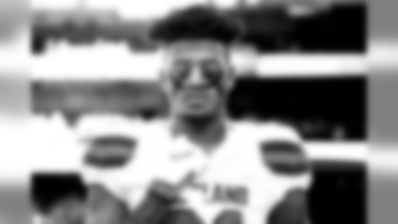 Wide receiver Rashard Higgins (81)