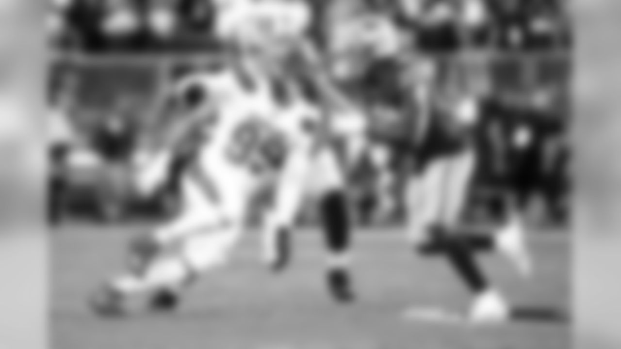Check out our favorite photos of David Njoku and Myles Garrett