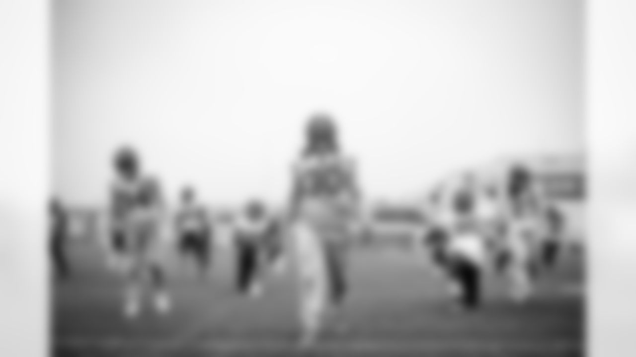Running Back D'Ernest Johnson (30) during practice at CrossCountry Mortgage Campus on December 7, 2022.