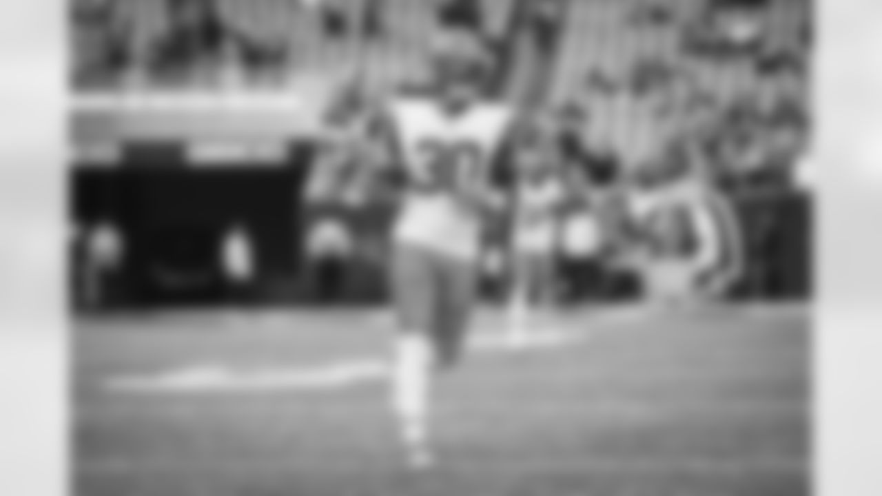 Running Back D'Ernest Johnson (30) before a NFL football game between the Cleveland Browns and Cincinnati Bengals on December 11, 2022 at Paycor Stadium.