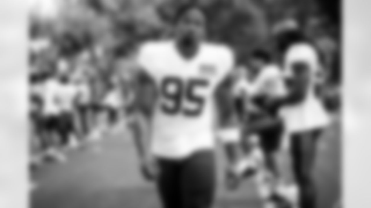 Defensive end Myles Garrett (95) during the eighth day of training camp at CrossCountry Mortgage Campus on August 5, 2022.