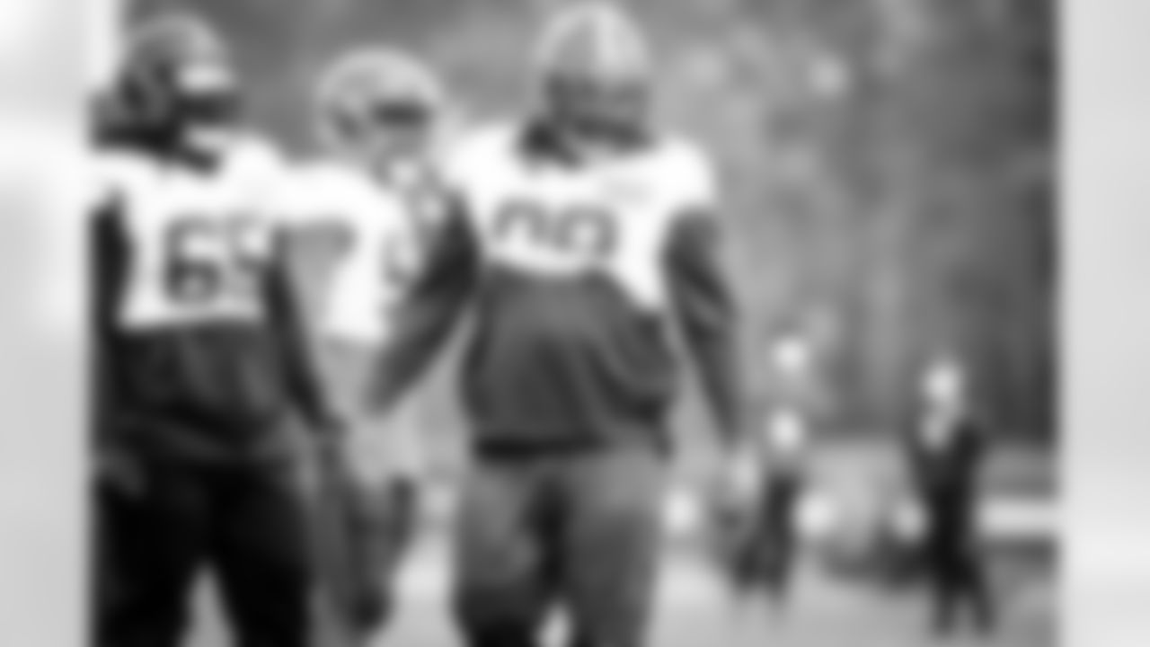 Defensive tackle Sheldon Richardson (98) during practice on October 28, 2020