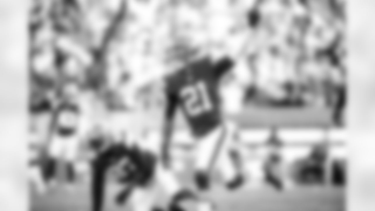 Cornerback Denzel Ward (21) during a NFL football game between the Baltimore Ravens and Cleveland Browns on December 12, 2021 at FirstEnergy Stadium. The Browns won 24-22.