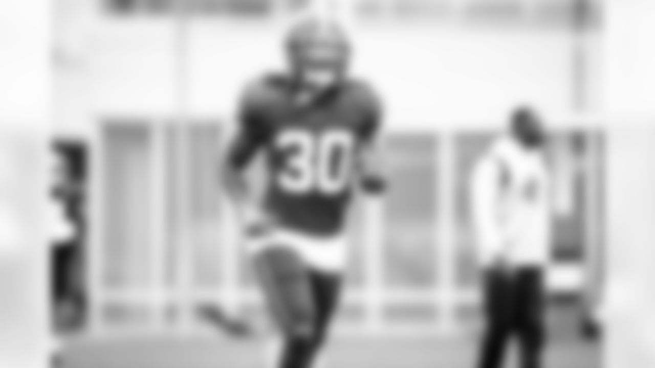 Running Back D'Ernest Johnson (30) during practice on October 27, 2021.