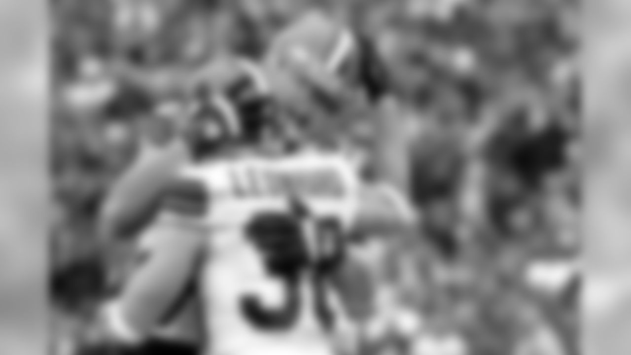 Regular Season Game 12: Browns vs. Bills