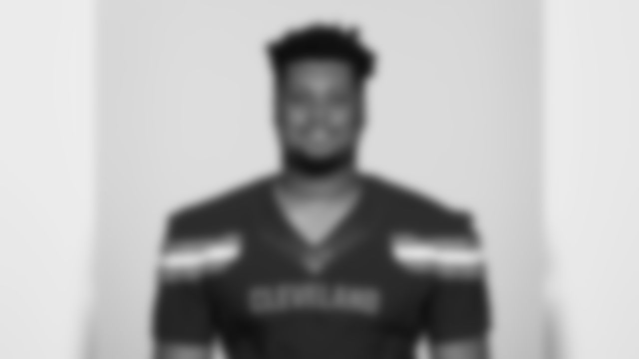 Tackle KaJohn Armstrong (69)