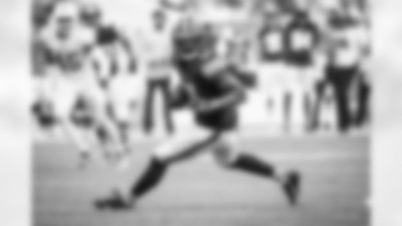 Wide receiver Donovan Peoples-Jones (11) during a NFL football game between the Cleveland Browns and Miami Dolphins on November 13, 2022 at Hard Rock Stadium. The Browns lost 17-39.