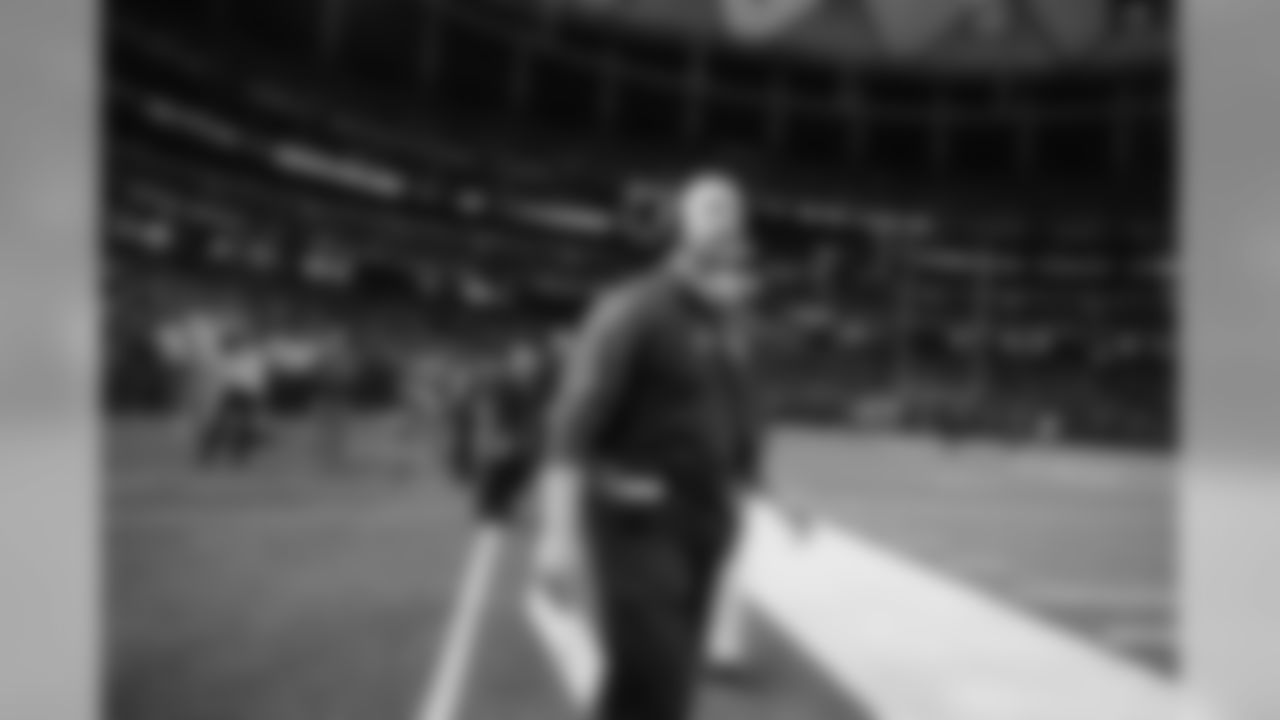 Defensive Coordinator Jim O'Neil