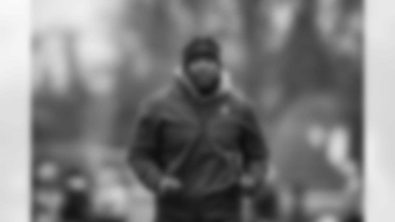 Assistant Defensive Backs Coach Brandon Lynch during practice at CrossCountry Mortgage Campus on December 14, 2022.